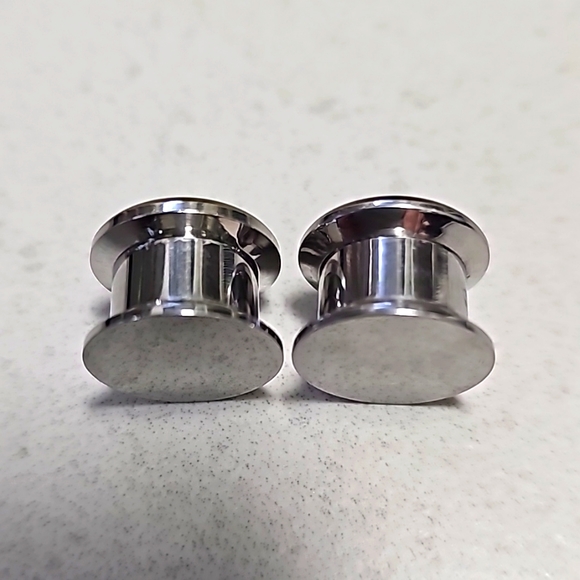 Monster Bride gages, 1/2 size, screw on - Picture 2 of 3
